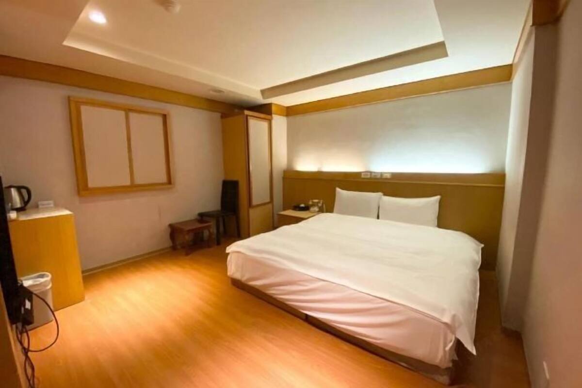 Desk, blackout curtains, free WiFi, bed sheets