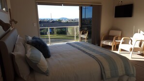 Pukehangi Suite | 2 bedrooms, free WiFi, bed sheets