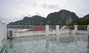 Terrace/patio - Natacha Hotel (Ko Phi Phi)