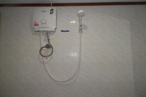 Regadera en el baño
