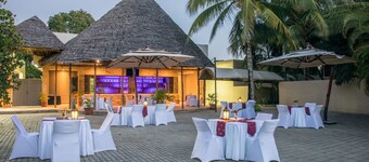 Ngalawa Hotel & Resort