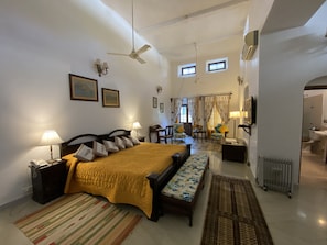 Suite | Peralatan tempat tidur premium, item bar mini percuma