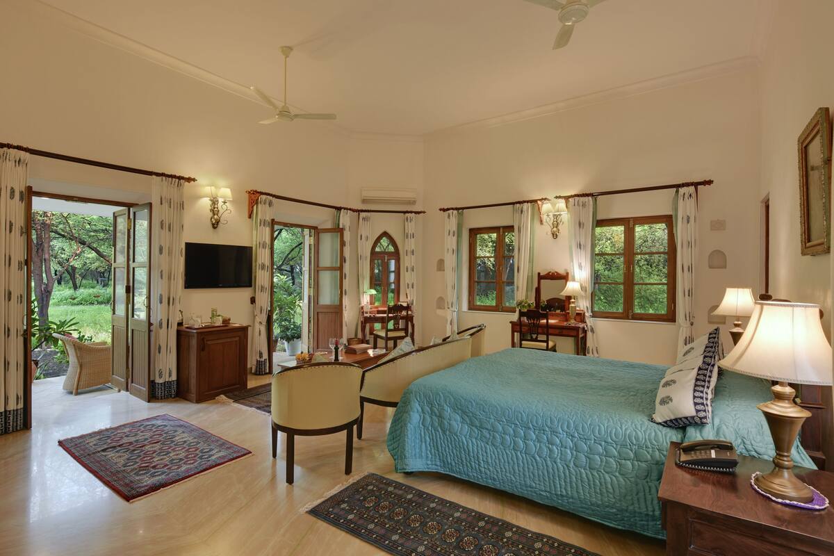 Luxury Studio Suite | Peralatan tempat tidur premium, item bar mini percuma
