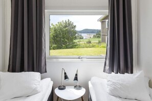 三人房, 3 張單人床, 共用浴室 | 遮光窗簾/窗簾、嬰兒床 (收費)、摺床/加床 (收費)、免費 Wi-Fi