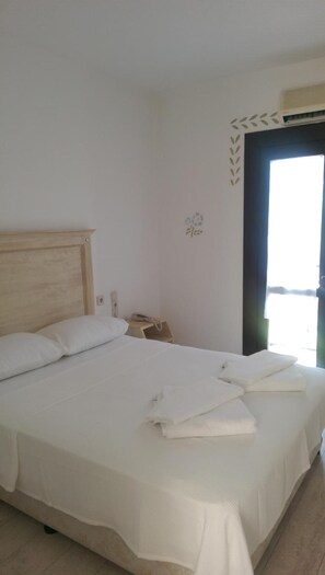 Desk, free WiFi - Ece Hotel Bodrum (Bodrum)