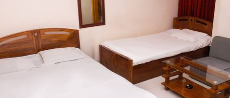Deluxe Triple Room | Free WiFi