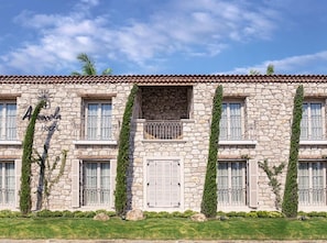 Front of property - Agrovela Alacati Hotel (Cesme)