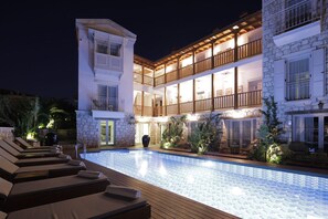 2 outdoor pools, pool loungers - Agrovela Alacati Hotel (Cesme)