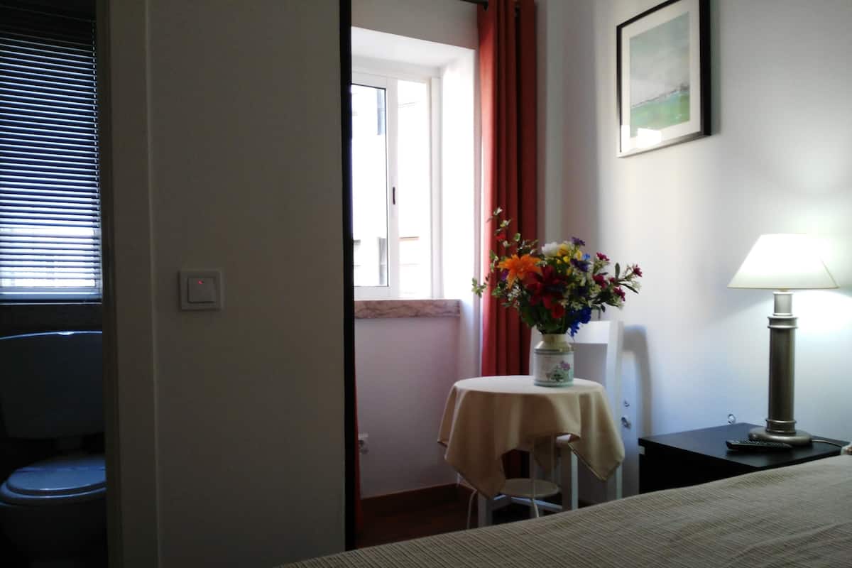 Soundproofing, cribs (surcharge), rollaway beds (surcharge), WiFi (free)