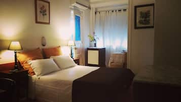 Double Room | Soundproofing, cribs/infant beds, rollaway beds, free WiFi