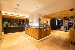 Free daily buffet breakfast