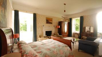 Apartment, 2 Bedrooms (The Edwardian Wing) | Individually decorated, individually furnished, desk, blackout curtains