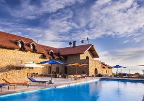 Outdoor pool, pool loungers