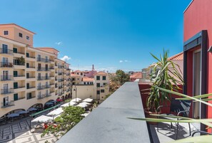 Apartment, 2 Bedrooms | Balcony - Casa da Praça (Funchal)