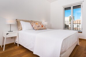 In-room safe, blackout curtains, soundproofing, iron/ironing board - Casa da Praça (Funchal)