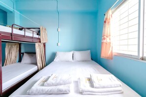 Family Room | Desk, free WiFi - Hatyai Dee Hostel (Hat Yai)