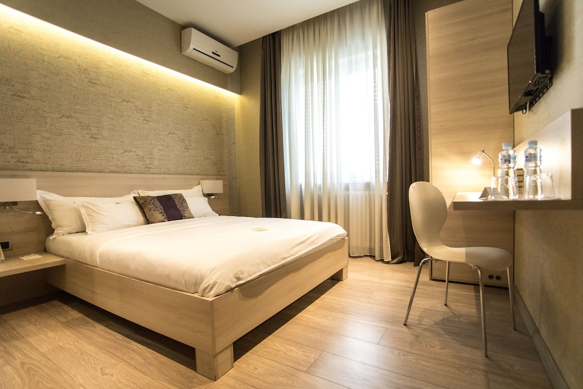 Quarto casal | 1 quarto, roupas de cama premium, frigobar, cofres nos quartos