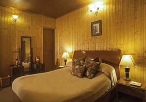 1 bedroom, premium bedding, minibar, in-room safe