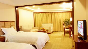 Minibar, in-room safe, desk, blackout curtains