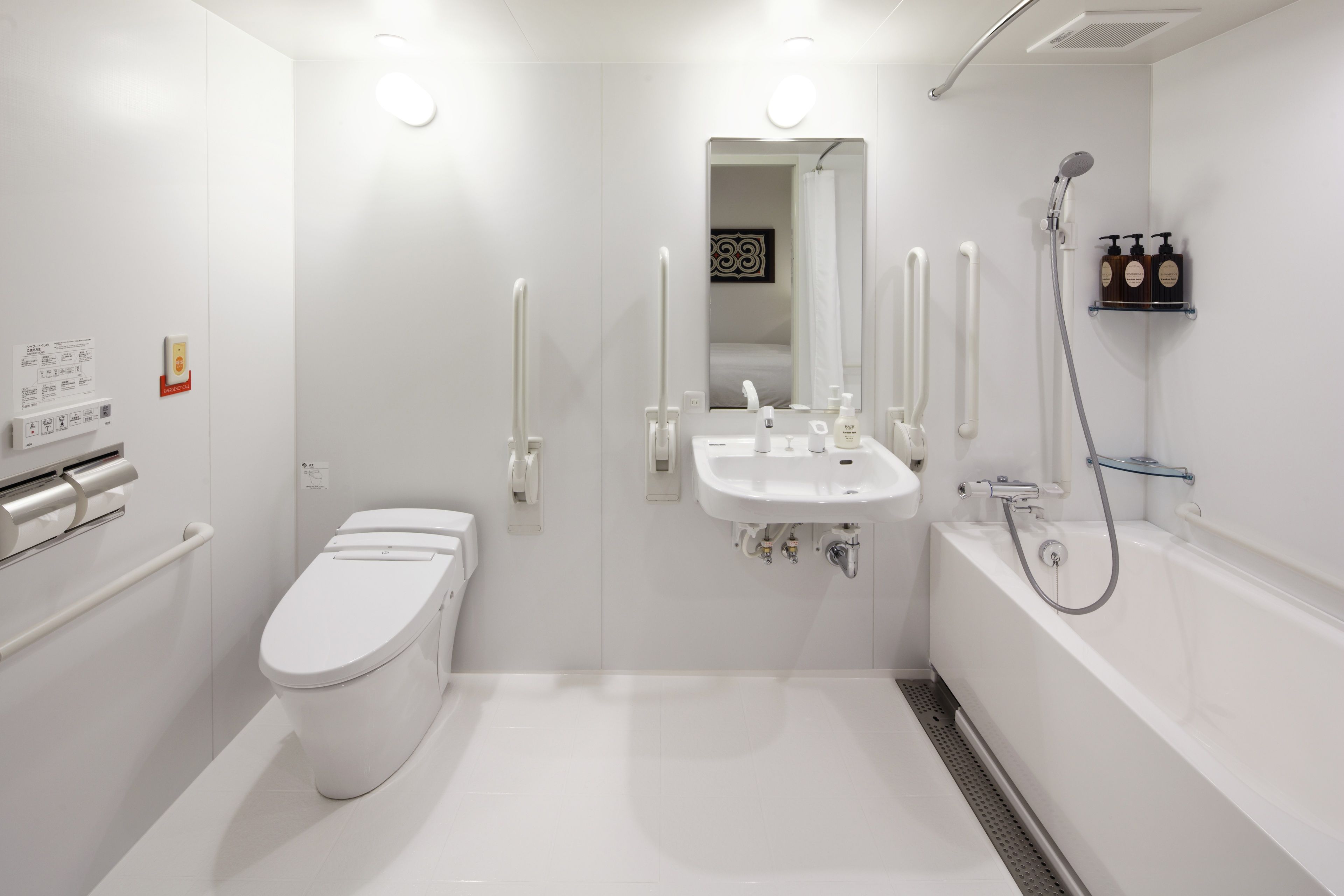 accessible room | bathroom | free toiletries, hair dryer, slippers, bidet
