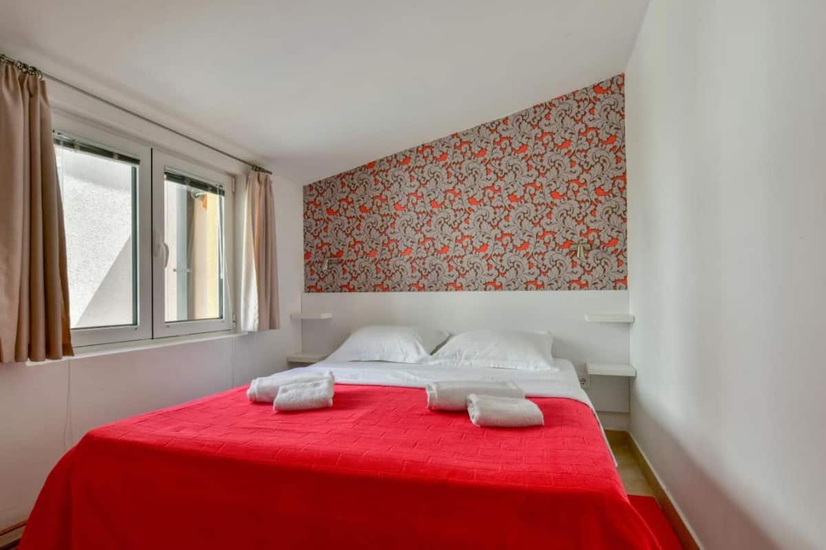 Studio, Balcony, Sea View | Premium bedding, in-room safe, desk, WiFi (free)