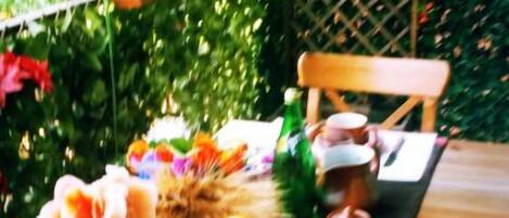 Petit déjeuner servi en supplément