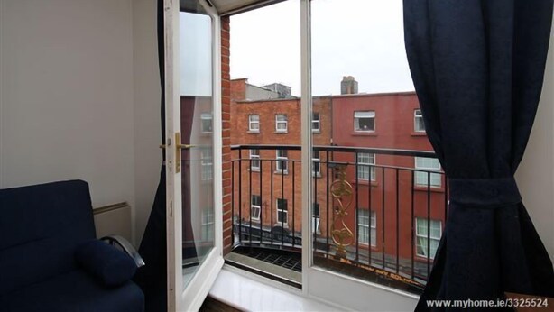 City Apartment, 1 Bedroom | View from room