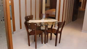 Presidential Suite | Soundproofing, iron/ironing board, free WiFi