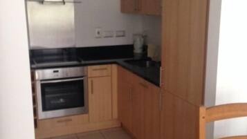 Classic Apartment, 1 Bedroom, Courtyard Area | Private kitchen