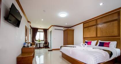 Thatphanom View Hotel