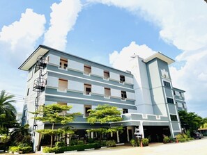 Front of property - Thatphanom View Hotel (That Phanom)