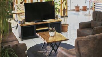LCD TV