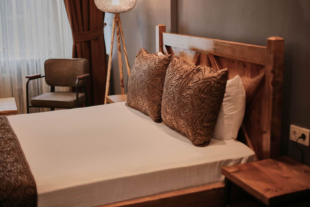 Habitación doble Premium | Escritorio, tabla de planchar con plancha y wifi gratis
