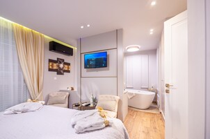 Quarto luxo, 1 quarto, banheiro privativo | Roupas de cama premium