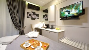 Deluxe Room, 1 Bedroom, SILVER