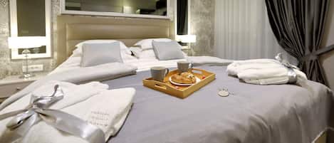 Deluxe Room, 1 Bedroom, SILVER | SÀngtillbehör av högsta kvalitet, memory foam-madrasser och minibar