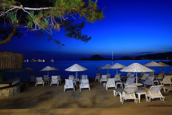 私家海滩、沙滩椅、海滩遮阳伞