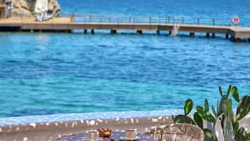 Beach bar