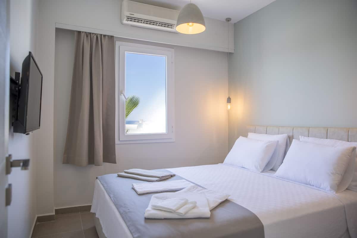 Superior Room, 2 Bedrooms, Balcony, Sea View