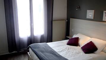 أسرّة أطفال/رضّع (مجانًا) وأسرّة قابلة للطي وواي فاي مجانًا