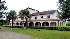 Front of property - Hôtel le Pont d'Arcole (Riscle)