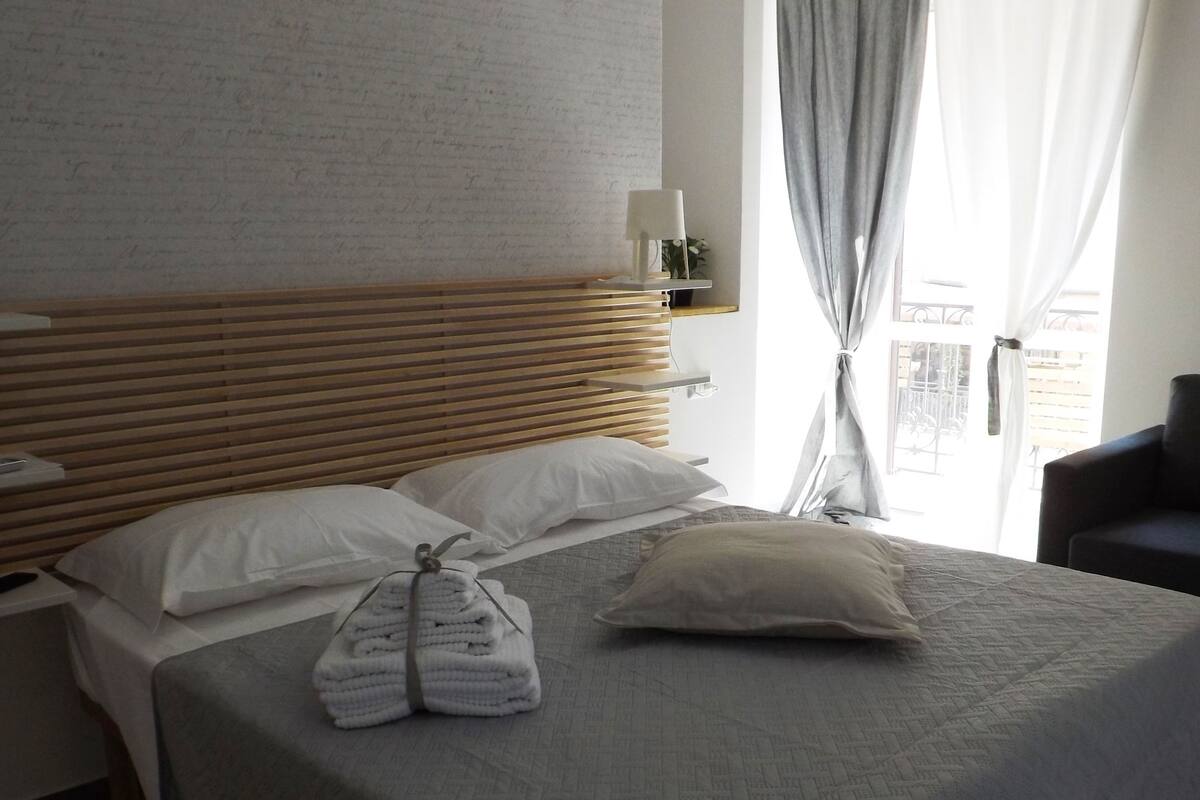 Habitación cuádruple Deluxe | Escritorio, insonorización, cunas y wifi gratis