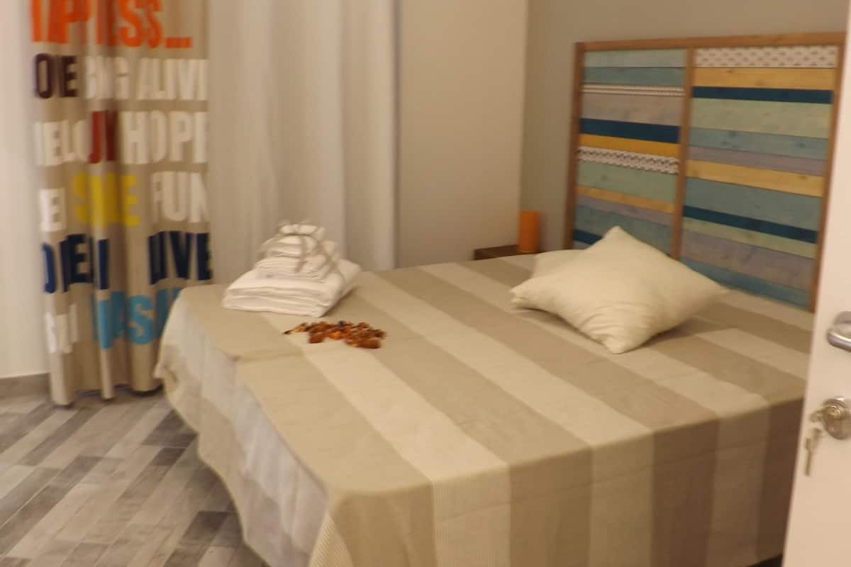 Habitación doble Deluxe | Escritorio, insonorización, cunas y wifi gratis