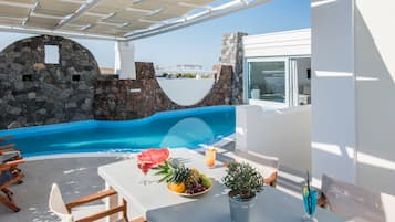 Villa, 4 Bedrooms, Private Pool (Aspronisi) | Outdoor dining
