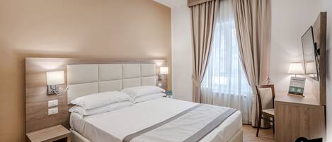 Chambre supérieure double ou avec lits jumeaux | Minibar, coffre-fort, bureau, système d’insonorisation