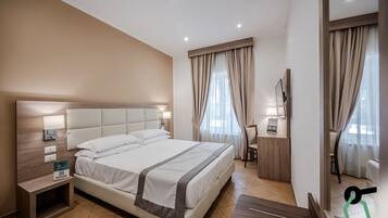 Phòng đôi hoặc 2 giường đơn Superior | Minibar, két bảo mật tại phòng, bàn, phòng cách âm