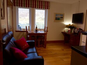 Apartment, 1 Bedroom, Lake View | Free WiFi