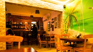 Bar (on property) - Sea Breeze Town (Oranjestad)