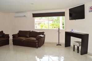 Living area - Hotel Jardin Real (Huixtla)