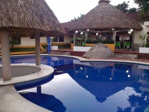 Outdoor pool - Hotel Jardin Real (Huixtla)